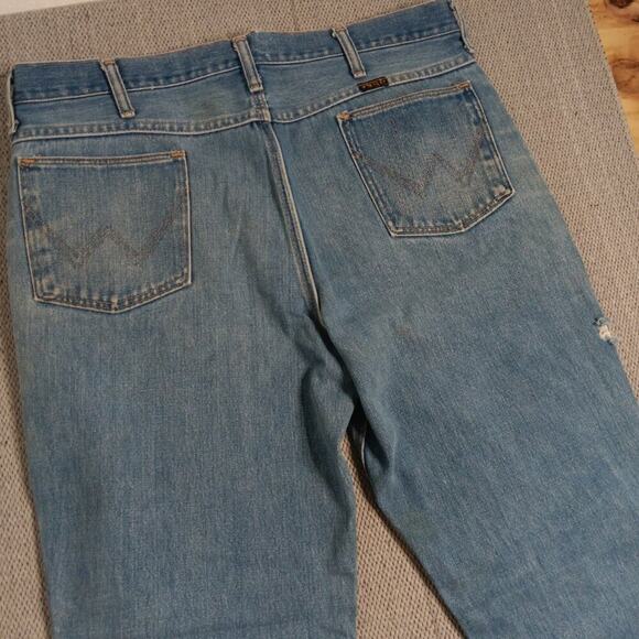 Wrangler Vtg Cowboy Cut Jeans Mens 36X31 Light Wash Distressed Loose Boot USA - Picture 11 of 16